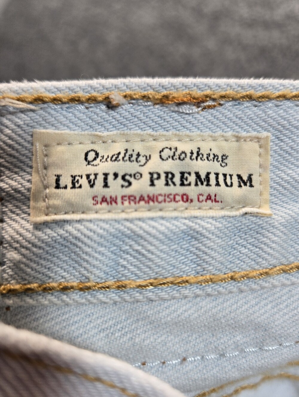 Levi's Premium Ribcage Wide Leg Light Wash Denim Jeans Size 25